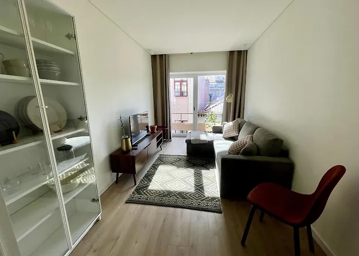 Edificio Senhoras Da Casa - Old Town With Balcony 아베이루